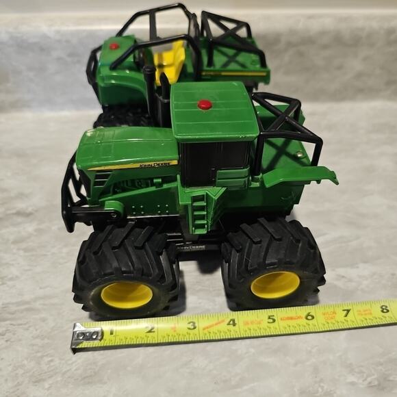 PLASTIC JOHN DEERE 6 X 4 GATOR & TRACKTOR FARM VEHICLES - SOUND NOT WORKING - Picture 2 of 12